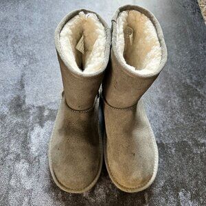 Koolaburra By UGG Girls Gray Suede Boots With Faux Fur Lining Size 2